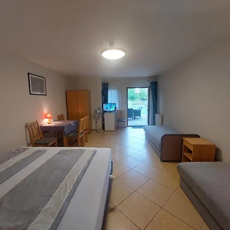 Anita Apartmanhaz Διαμέρισμα *