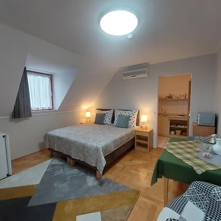 Anita Apartmanhaz * Balatonfüred