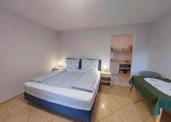 Anita Apartmanhaz * Balatonfured